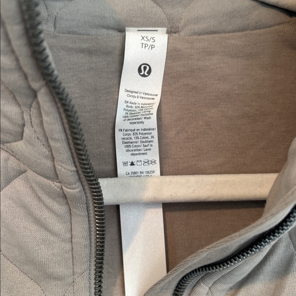 NWT Lululemon Women’s Scuba Oversized Quilted Half Zip in Riverstone - size XS/S - Picture 3 of 4